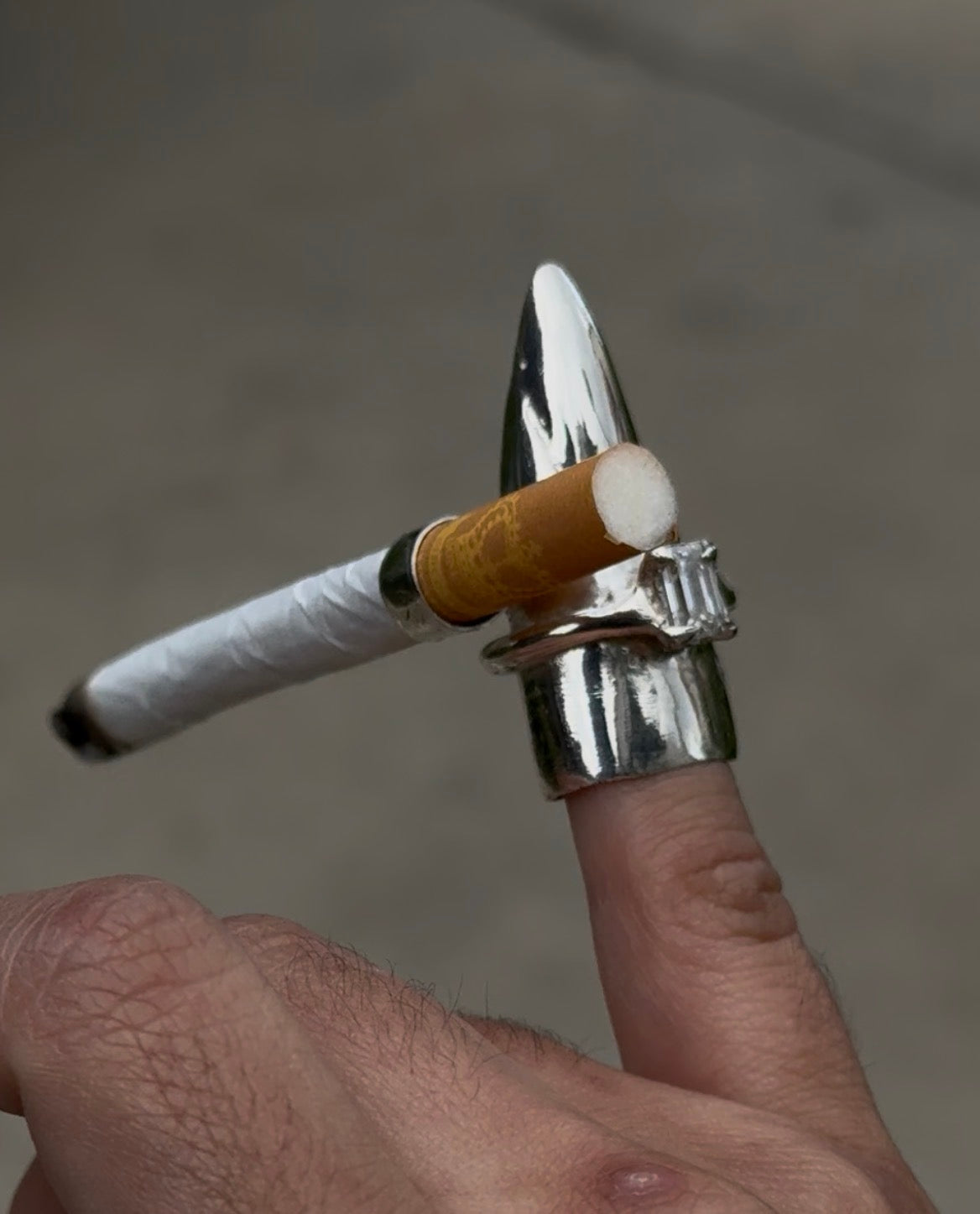Smokers finger cap